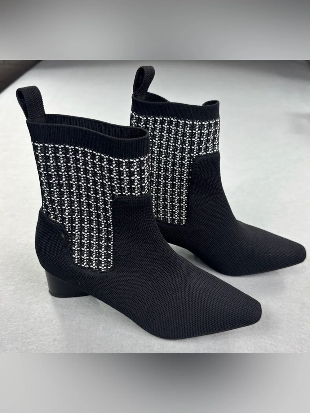 Vivaia Theresa Black Knit Ankle Booties Tweed-Style Panel. Sz EU 36 US 5.5/6.